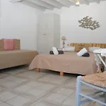 View Ftelia (Mykonos)